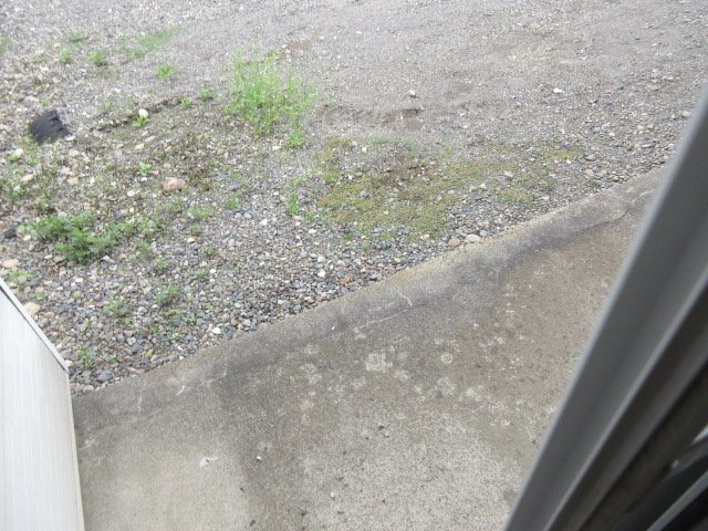 春日ハイツAのバルコニー