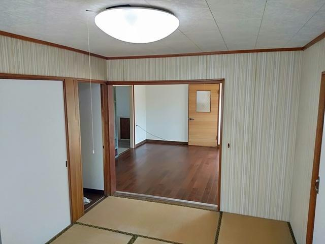 池田旭町貸家の内装