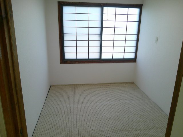池田旭町貸家の和室