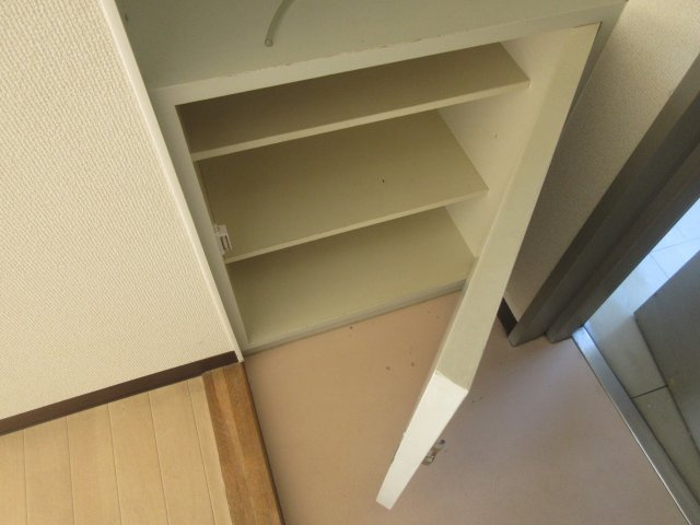 ノースパレス112の収納