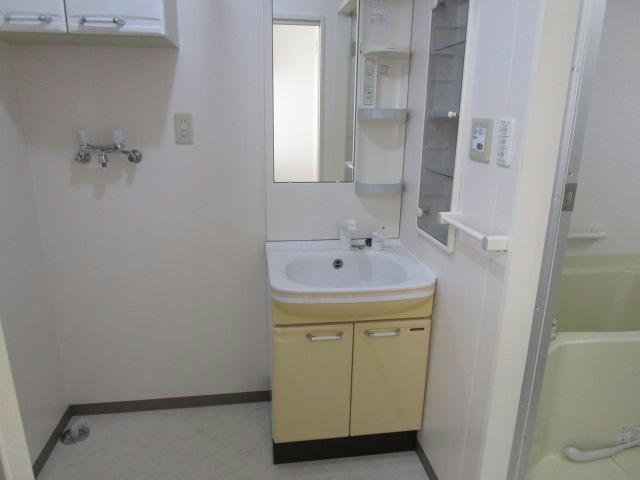 ラミアール弥生通の独立洗面台