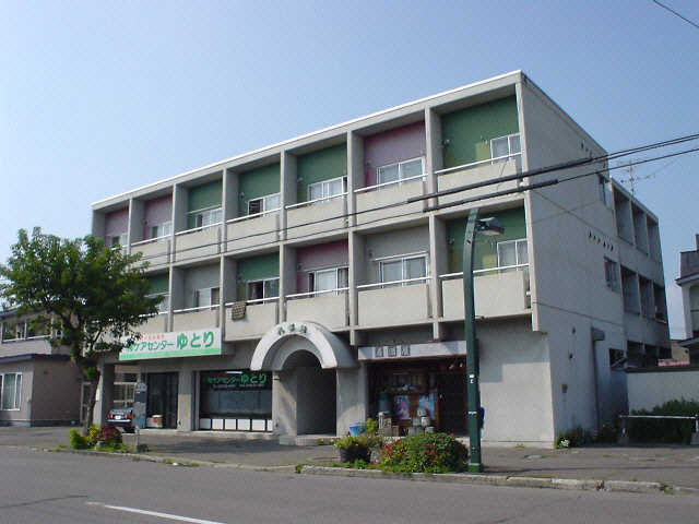 八番館の外観