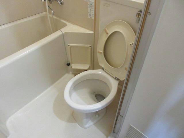 八番館のトイレ