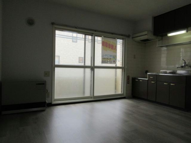 リベラルの居間・リビング