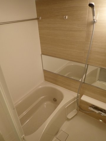 コンポジット千石の浴室