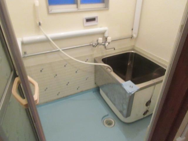 藤ハイツの浴室