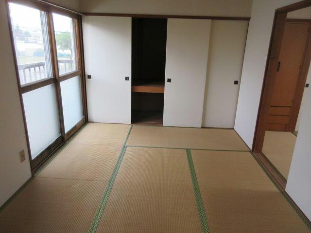 喜多ハイツの居間・リビング