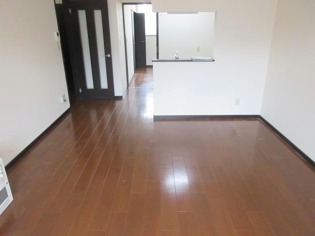 クレストⅠの居間・リビング