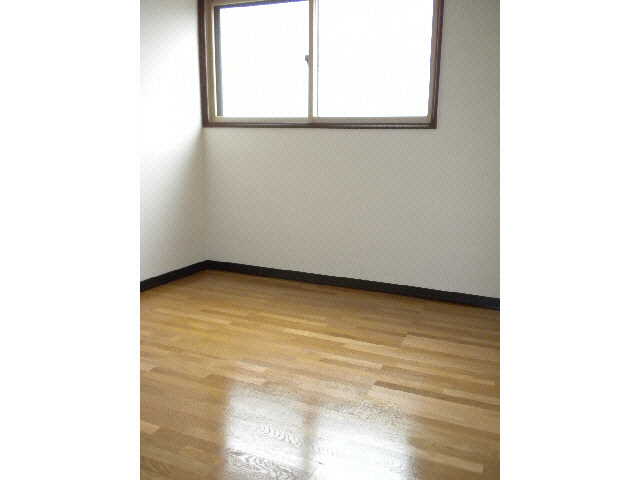 飛田ハイツ　A棟の居間・リビング