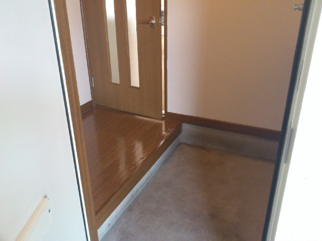 センチュリーコートの玄関