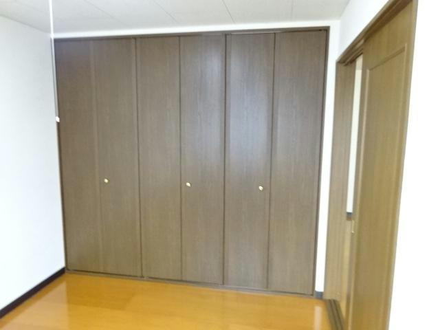 エクステリアⅡの内装