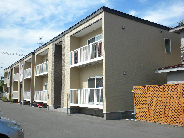 ル・コフレ517（西棟）の外観