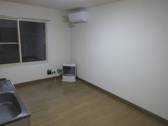 メゾンシャトーの居間・リビング