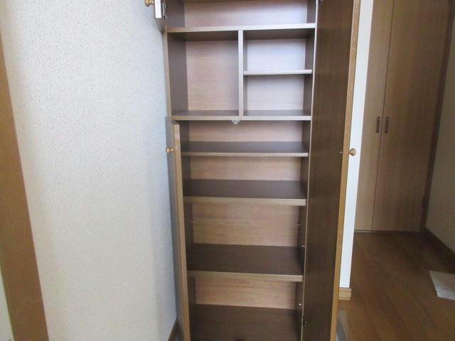 グラシア613の収納