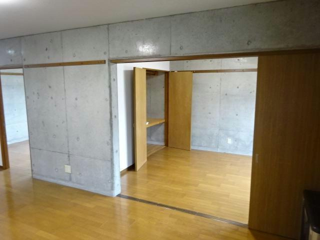 レジデンスマンワⅣの居間・リビング