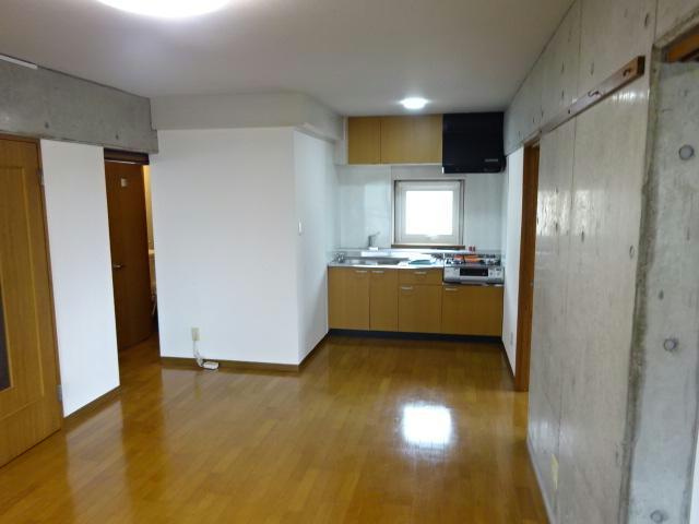 レジデンスマンワⅣの居間・リビング