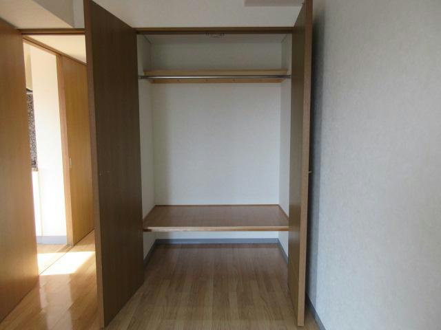 サルイオビヒロの収納