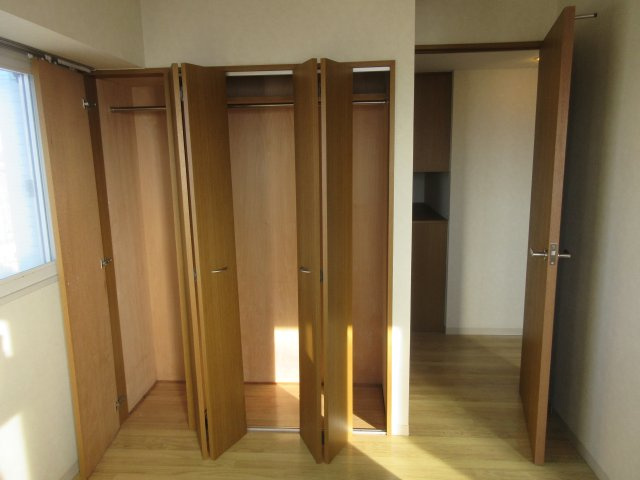 サルイオビヒロの収納