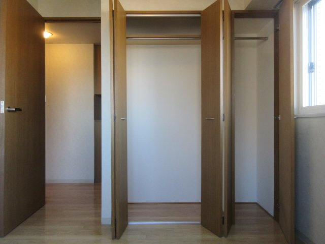 サルイオビヒロの収納