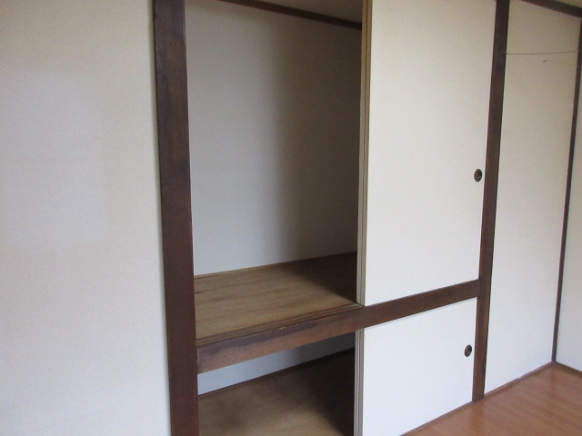 コーポまつながの収納