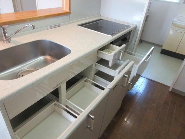 ラミアール弥生通のキッチン