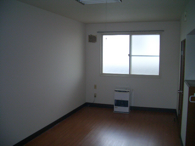 エスレイア共栄町の居間・リビング