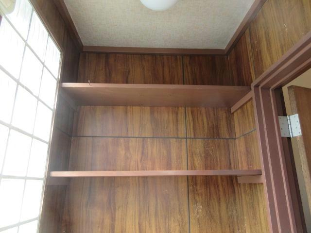 松本マンションの玄関