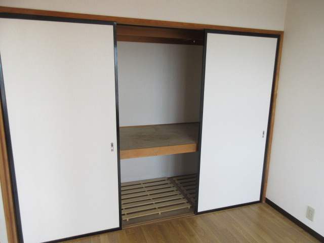 シャトー帯広の収納