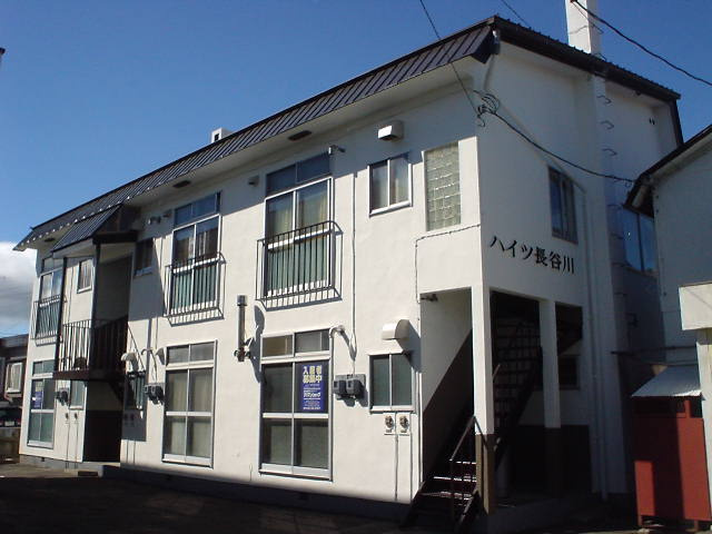 ハイツ長谷川の外観