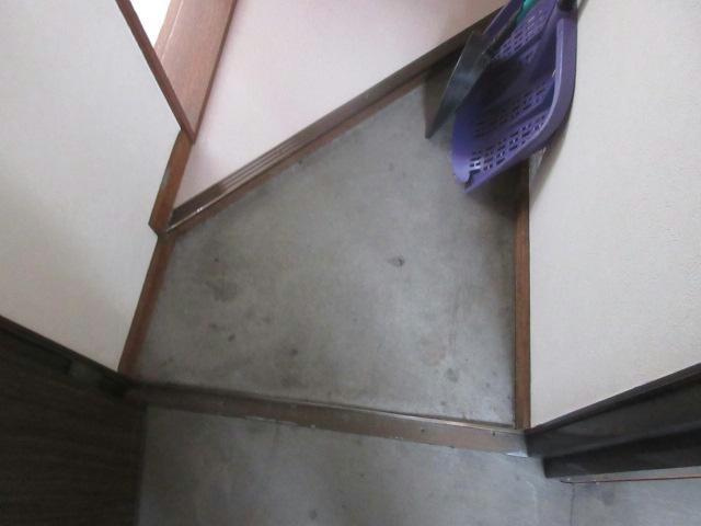 サンハイツ（東1南6）の玄関