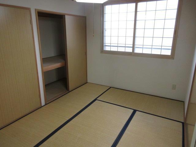 エスワールハイツの居間・リビング