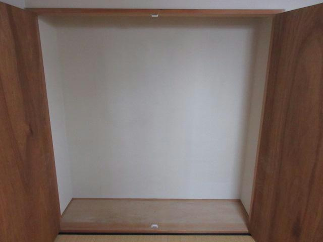 エスワールハイツの収納