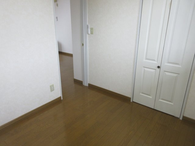 スペース３の洋室