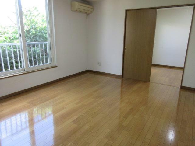 ラ・ポレール陸Bの居間・リビング