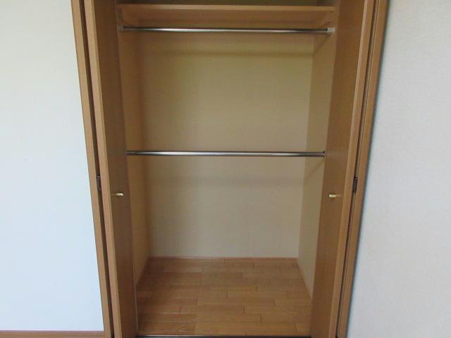 ラ・ポレール陸Bの収納