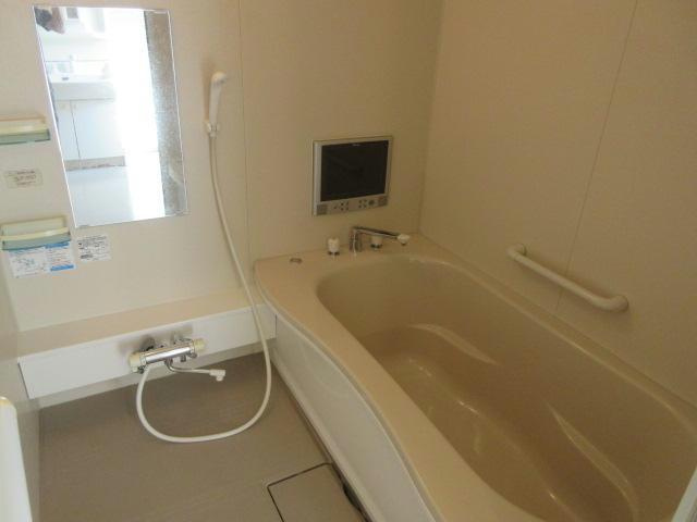 ラ・ポレール陸Bの浴室