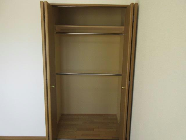 ラ・ポレール陸Bの収納