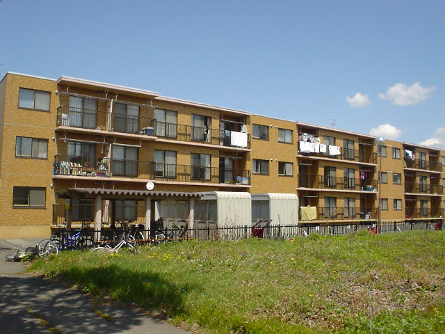 メゾンドール明星の外観