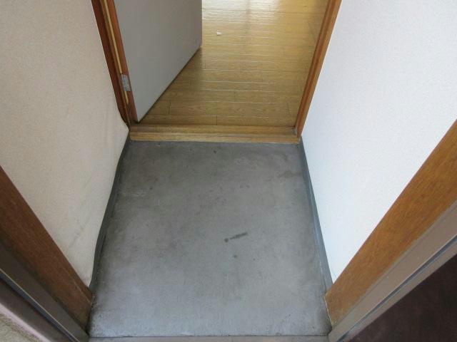 コーポピープルの玄関