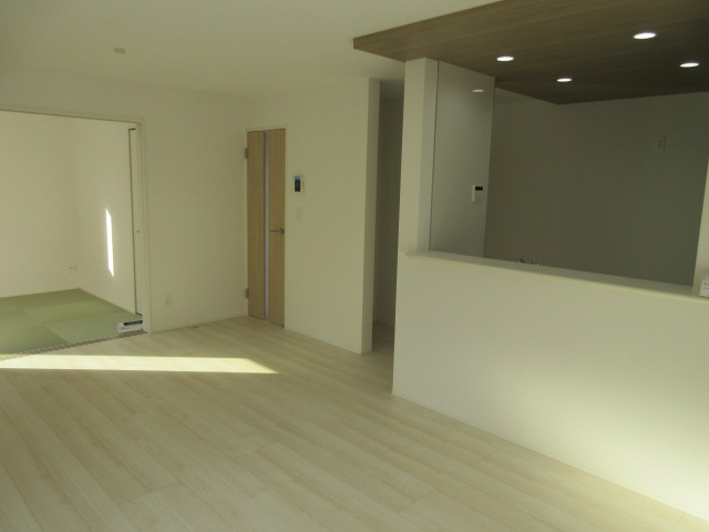 【仲介手数料無料】新築戸建　小川町大字小川324-14（全2棟）の居間・リビング