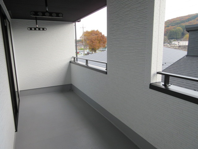 【仲介手数料無料】新築戸建　小川町大字小川324-14（全2棟）のバルコニー