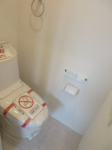 【仲介手数料無料】新築戸建　小川町大字小川324-14（全2棟）のトイレ