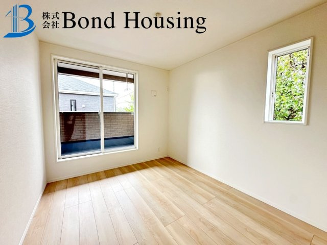 LDK15.7帖・駐車2台可　西区大沢1丁目　全4棟　3号棟の寝室