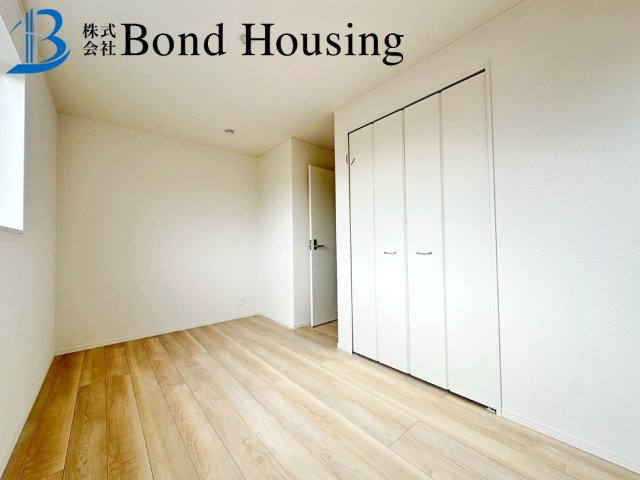 LDK15.7帖・駐車2台可　西区大沢1丁目　全4棟　3号棟の子供部屋