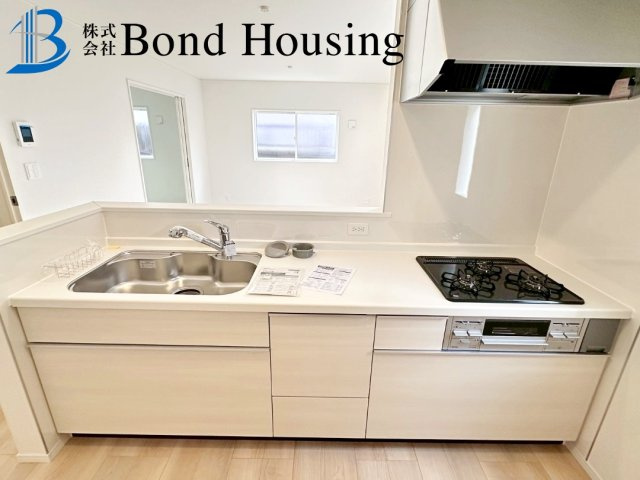 駐車スペース2台可・人気の間取り　西区大沢1丁目　全4棟　1号棟のキッチン