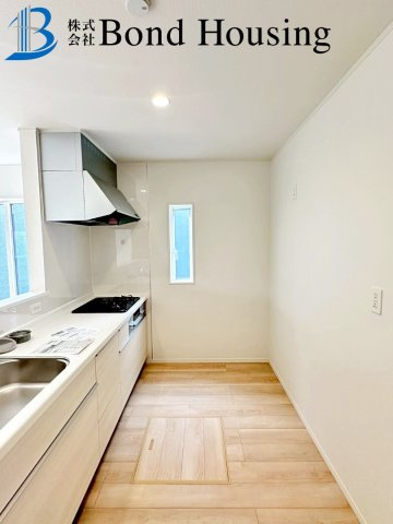 駐車スペース2台可・人気の間取り　西区大沢1丁目　全4棟　1号棟のキッチン