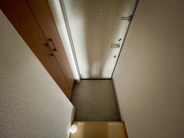 ワコーレヴィアーノ須磨関守町2丁目の玄関