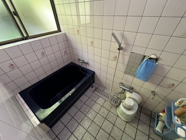 曽爾村塩井の浴室