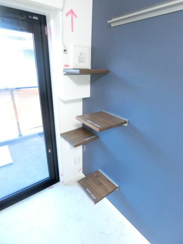 SYNEX YOKOHAMA-AOKICHOの内装|同タイプ参考写真（※工事中/キャットウォーク設置前）