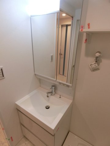 SYNEX YOKOHAMA-AOKICHOの独立洗面台|同タイプ参考写真